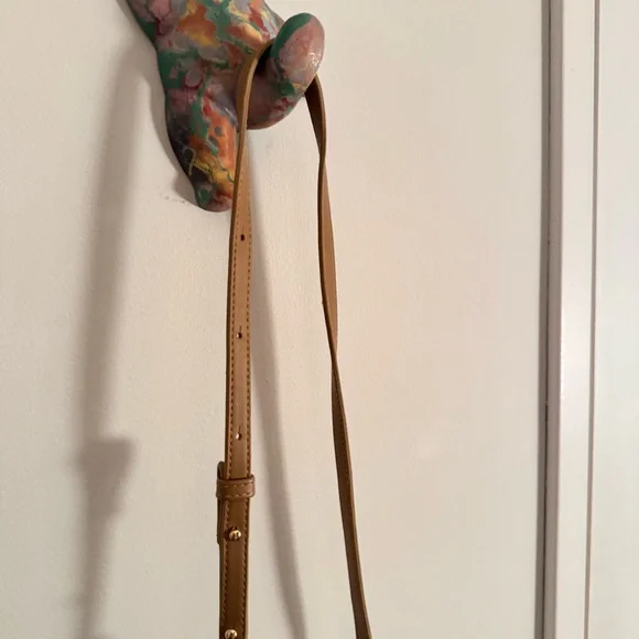 AERIE straw woven phone purse - Picture 3 of 6